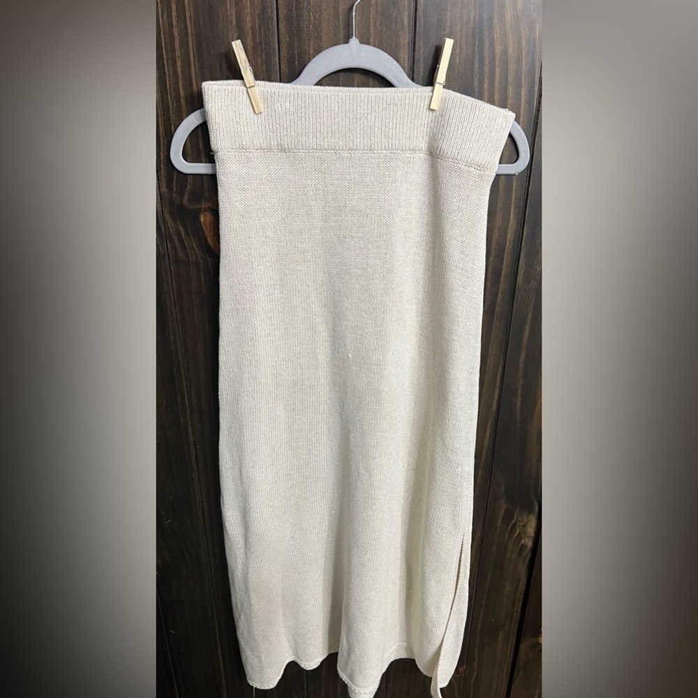 MOD REF with woven skirt in cream-Size: Small - Picture 7 of 8